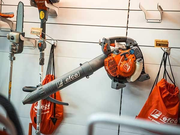 fornitura-aspirafoglie-a-batteria-professionali-modena